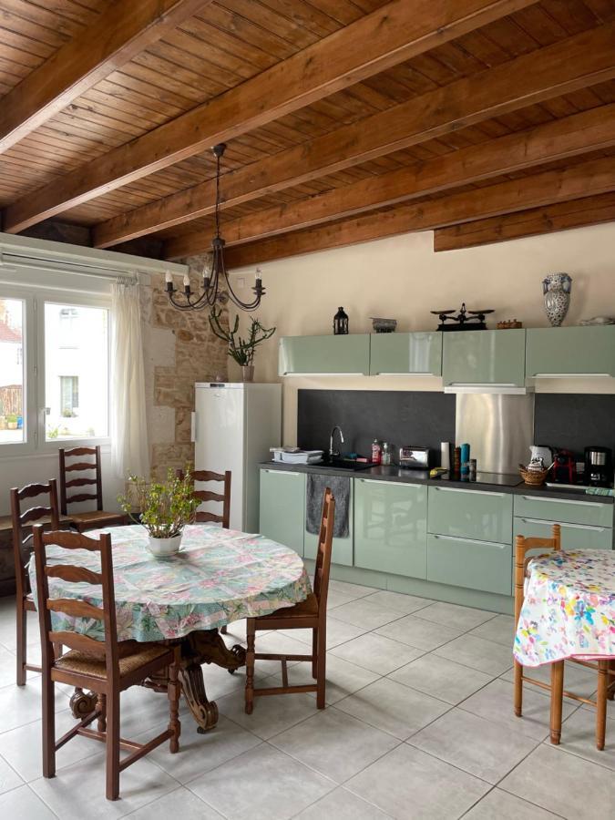 Chez Sarah - L'Escapade Bed & Breakfast Javerlhac-et-la-Chapelle-Saint-Robert Екстериор снимка